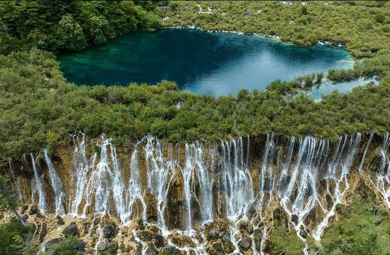 Breathtaking scenery of Plitvice Lakes National Park in Croatia, highlighting its famous waterfalls and serene blue lakes.