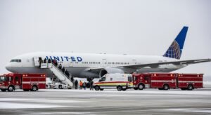 united airlines flight ua770 emergency diversion